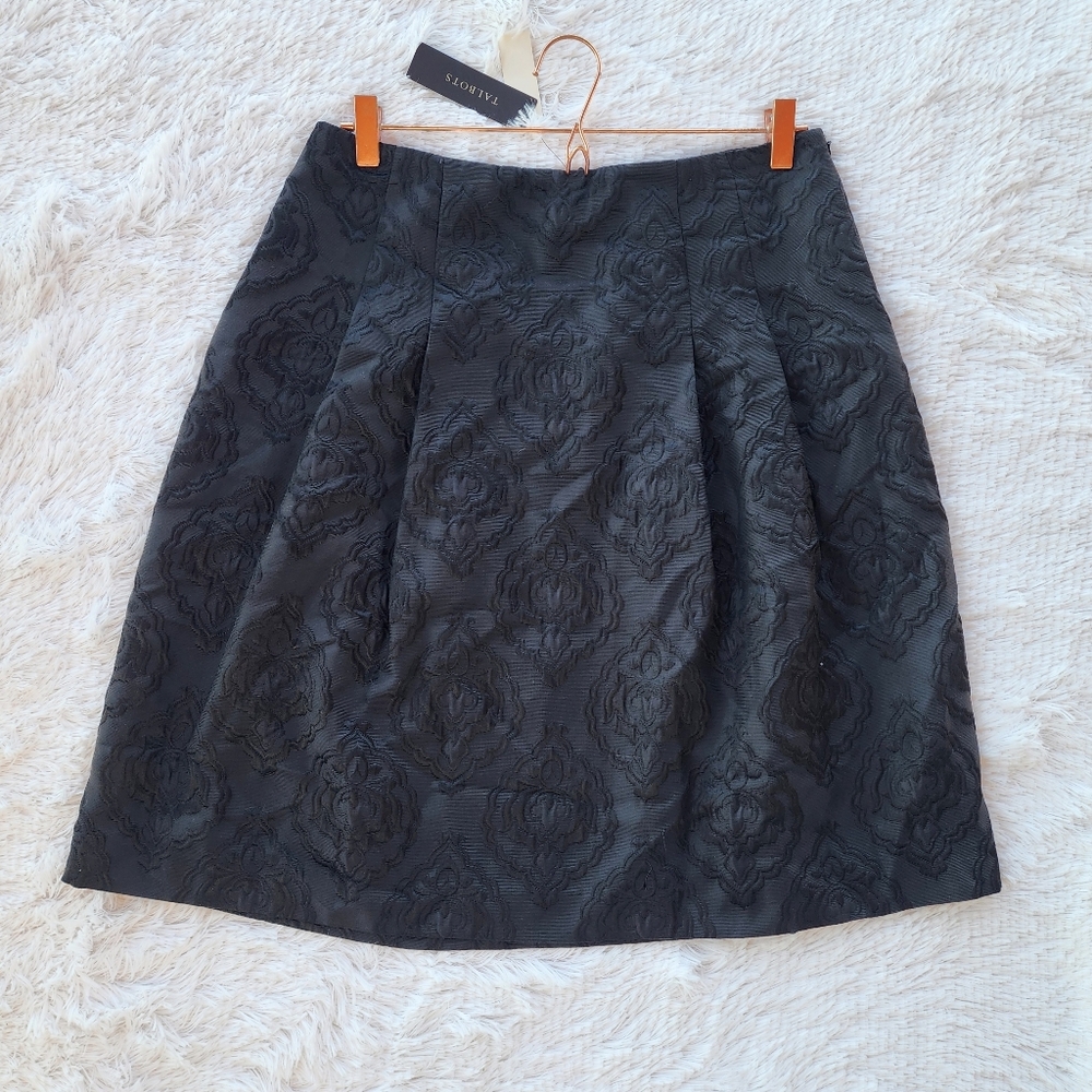 Talbots Petites Black Textured Pleaded‎ Skirt